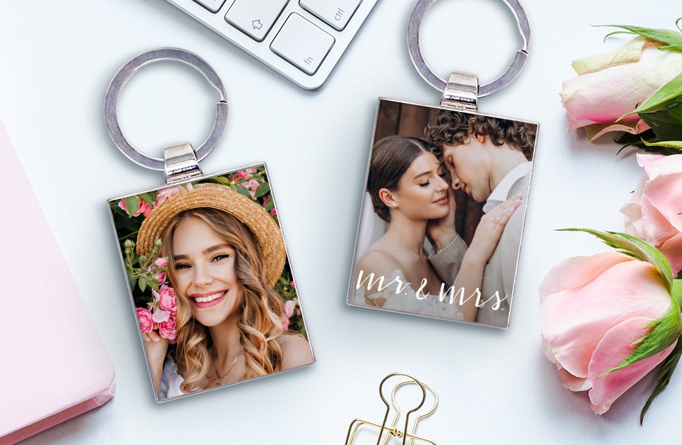 Metal Keyrings Make Charming & Inexpensive Gifts, Party Favours & Stocking Stuffers